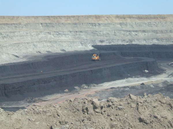 Mining a coal seam